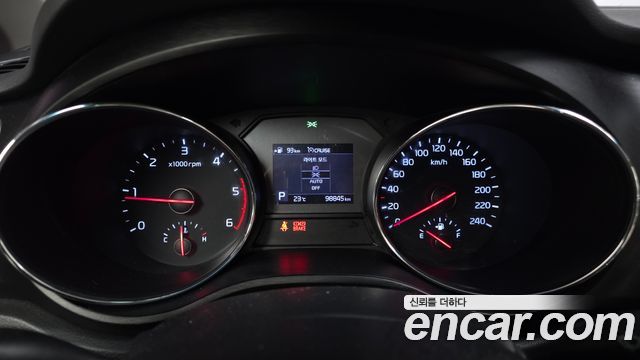 Kia Carnival 9-Seater Luxury 2020 — фото 8