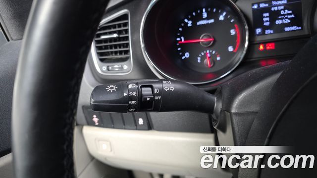 Kia Carnival 9-Seater Luxury 2020 — фото 27
