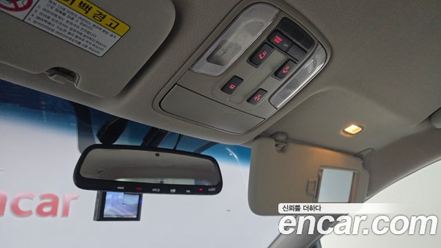 Kia Carnival 9-Seater Luxury 2020 — фото 28