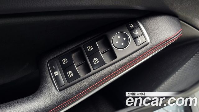Mercedes-Benz A-Class (W176) A45 AMG 4MATIC 2017 — фото 15