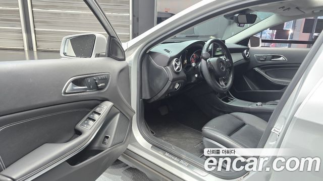 Mercedes-Benz GLA-Class (X156) GLA200 d 4MATIC 2016 — фото 10