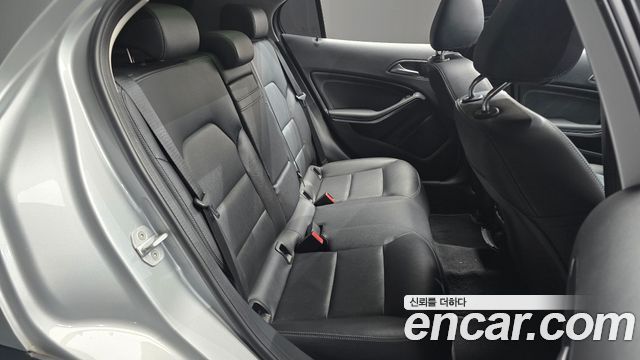 Mercedes-Benz GLA-Class (X156) GLA200 d 4MATIC 2016 — фото 11