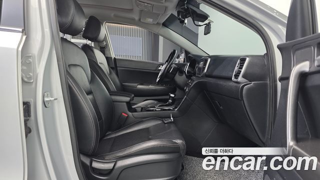 Kia Sportage The Bold Diesel 2.0 2WD Prestige 2019 — фото 11