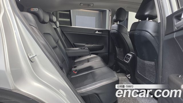 Kia Sportage The Bold Diesel 2.0 2WD Prestige 2019 — фото 12
