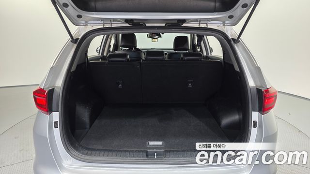 Kia Sportage The Bold Diesel 2.0 2WD Prestige 2019 — фото 20