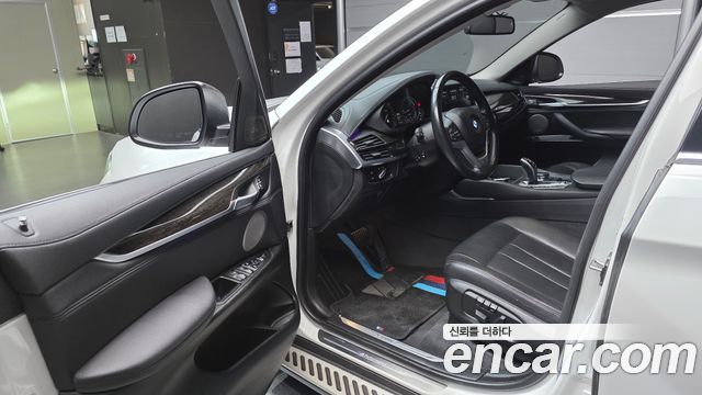BMW X6 (F16) xDrive 30d 2017 — фото 10
