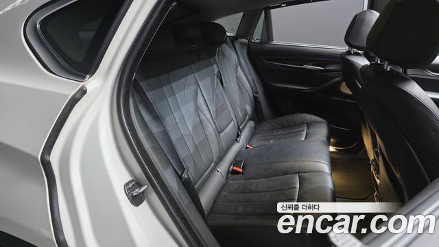 BMW X6 (F16) xDrive 30d 2017 — фото 12