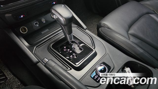 KG Mobility (SsangYong) Rexton Sports Khan Diesel 2.2 4WD Prestige 2021 — фото 9