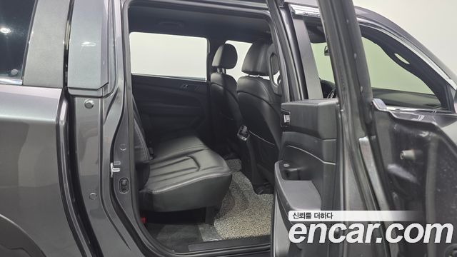 KG Mobility (SsangYong) Rexton Sports Khan Diesel 2.2 4WD Prestige 2021 — фото 18