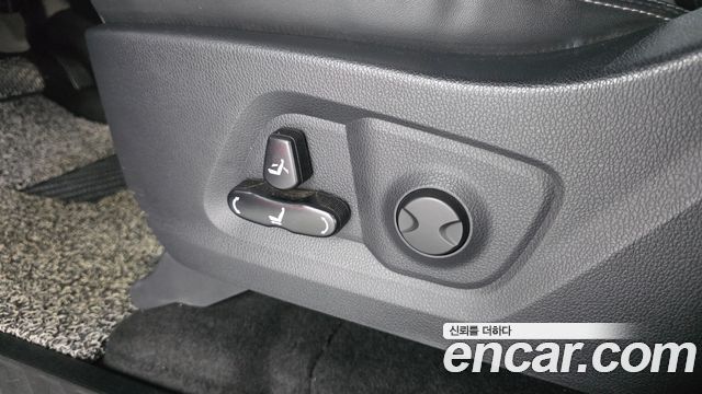 KG Mobility (SsangYong) Rexton Sports Khan Diesel 2.2 4WD Prestige 2021 — фото 30