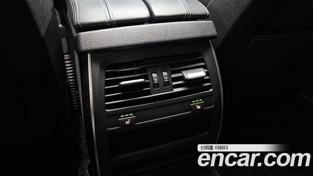 BMW 5 Series GT (F07) GT 30d xDrive 2017 — фото 31