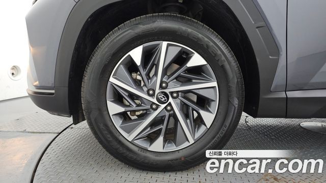 Hyundai Tucson (NX4) Gasoline 1.6 Turbo 2WD Premium 2022 — фото 5