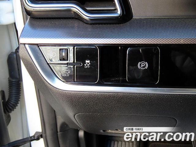 Kia Sportage (V) Diesel 2.0 2WD Nobleless 2022 — фото 16
