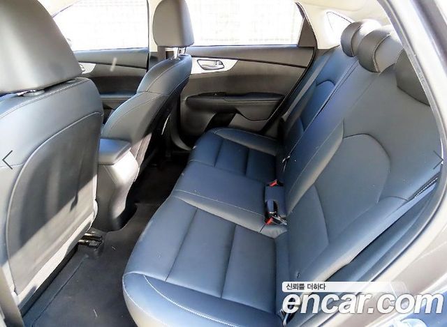 Kia K3 (II) 1.6 Prestige 2022 — фото 6