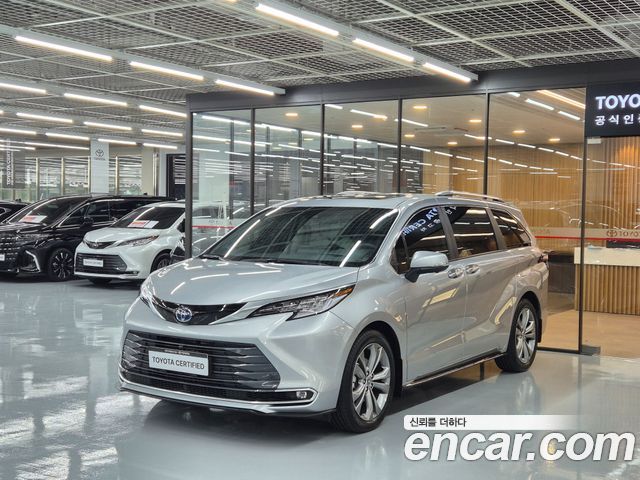 Toyota Sienna (IV) 2.5 Hybrid 2WD