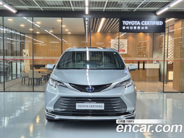 Toyota Sienna (IV) 2.5 Hybrid 2WD 2025 — фото 3