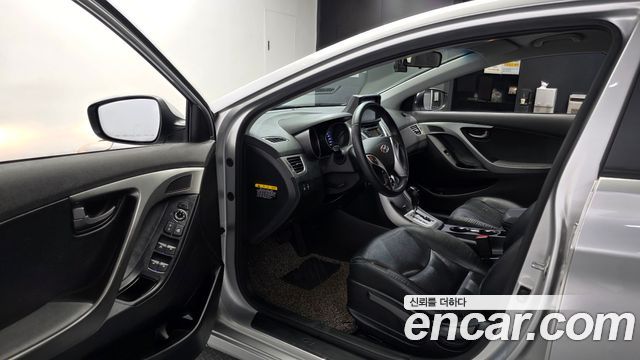 Hyundai Avante (MD) M16 GDI Luxury 2012 — фото 10