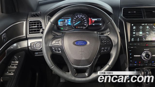 Ford Explorer 2.3 Limited 4WD 5th 2018 — фото 14