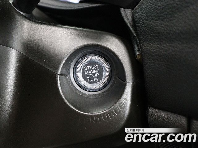 Jeep Renegade 1.3 Limited 2022 — фото 20