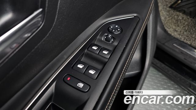 Peugeot 5008 (II) 1.6 BlueHDi GT Line 2018 — фото 28