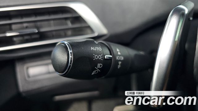 Peugeot 5008 (II) 1.6 BlueHDi GT Line 2018 — фото 30