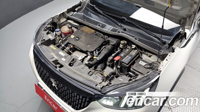Peugeot 2008 (II) 1.5 BlueHDi GT 2021 — фото 6