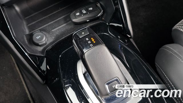 Peugeot 2008 (II) 1.5 BlueHDi GT 2021 — фото 9