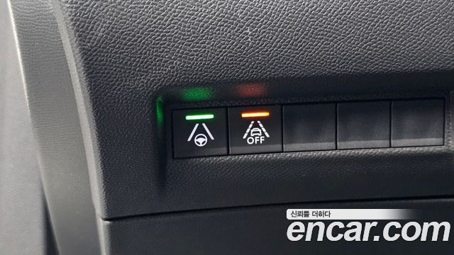 Peugeot 2008 (II) 1.5 BlueHDi GT 2021 — фото 17