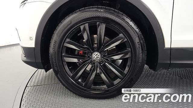Volkswagen Tiguan (II) 2.0 TDI Prestige 2020 — фото 5