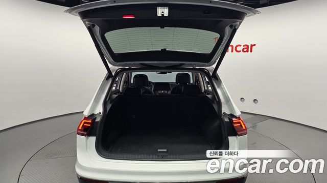Volkswagen Tiguan (II) 2.0 TDI Prestige 2020 — фото 20