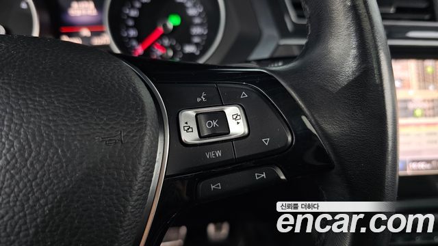 Volkswagen Tiguan (II) 2.0 TDI Prestige 2020 — фото 32