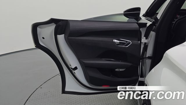 Audi e-tron GT GT quattro Premium 2022 — фото 25