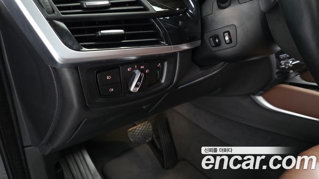 BMW X6 (F16) xDrive 30d 2016 — фото 14
