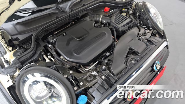 MINI Cooper D 5Door Standard 3rd 2019 — фото 6