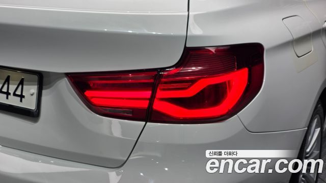 BMW 3 Series GT (F34) GT 320d Luxury 2018 — фото 23