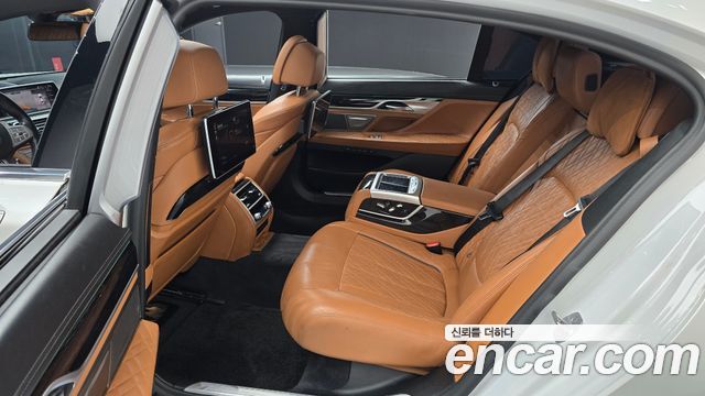 BMW 7 Series (G11) 730Ld xDrive M Sport 2020 — фото 13