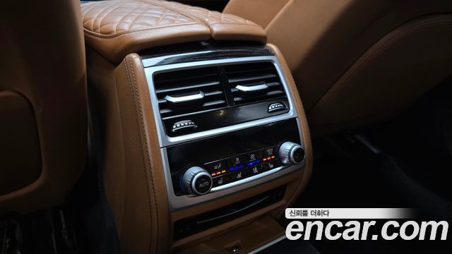 BMW 7 Series (G11) 730Ld xDrive M Sport 2020 — фото 32