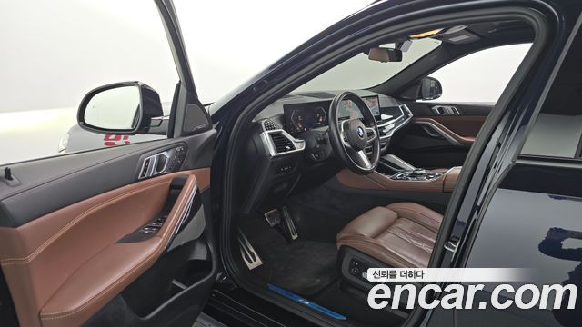 BMW X6 (G06) xDrive40i M Sport 2024 — фото 10