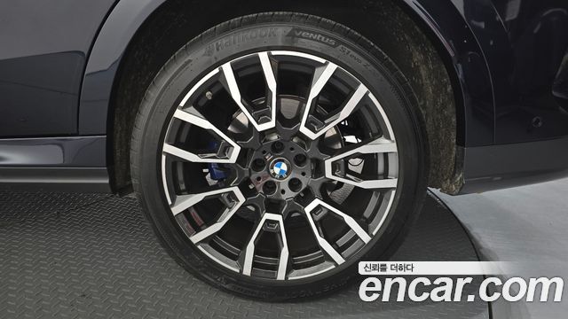 BMW X6 (G06) xDrive40i M Sport 2024 — фото 21