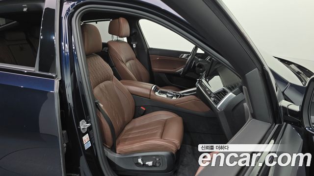 BMW X6 (G06) xDrive40i M Sport 2024 — фото 26