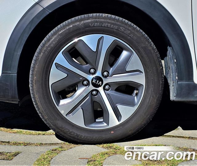 Kia Niro EV Noblesse 2019 — фото 15