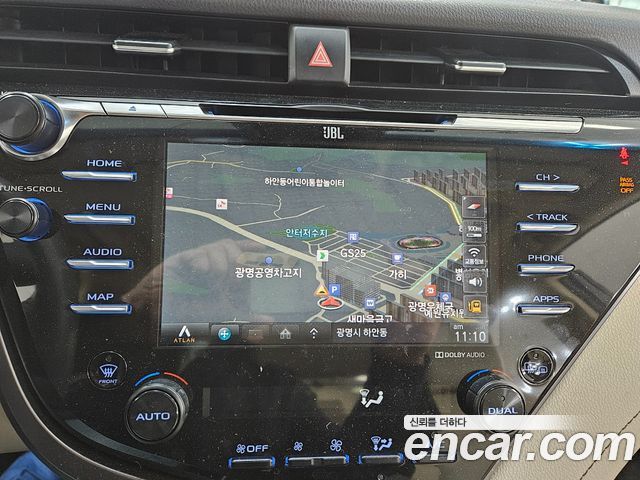 Toyota Camry (XV70) 2.5 XLE Hybrid 2021 — фото 15