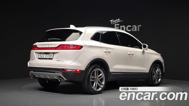 Lincoln MKC 2.0 AWD 2017 — фото 2