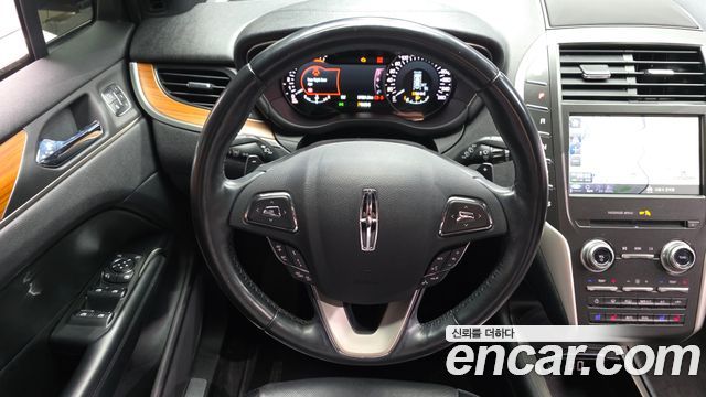 Lincoln MKC 2.0 AWD 2017 — фото 13
