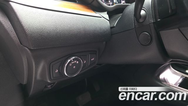 Lincoln MKC 2.0 AWD 2017 — фото 27