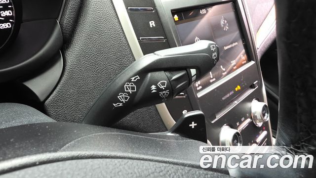 Lincoln MKC 2.0 AWD 2017 — фото 29