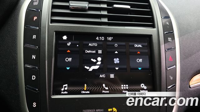 Lincoln MKC 2.0 AWD 2017 — фото 32