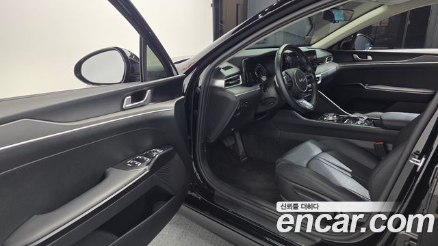 Kia K5 Hybrid (III) Trendy 2023 — фото 10