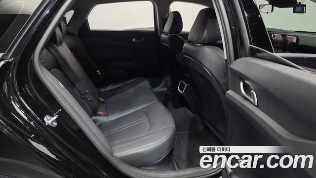 Kia K5 Hybrid (III) Trendy 2023 — фото 12