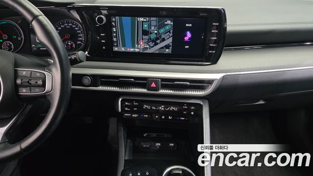 Kia K5 Hybrid (III) Trendy 2023 — фото 15